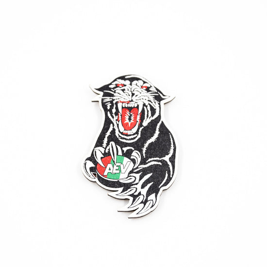 Magnet in Form und Farben des Retro-Panthers
