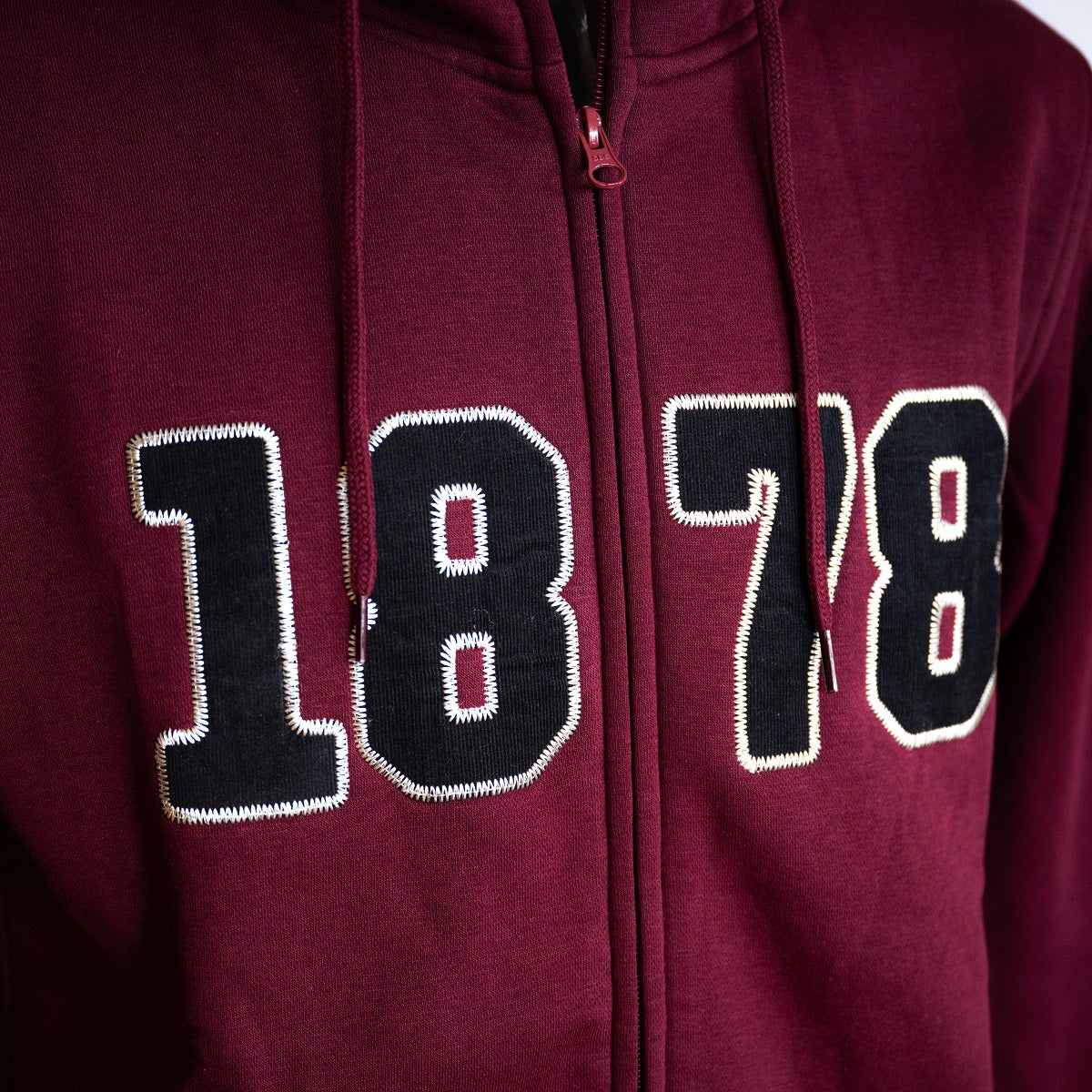 Nahaufnahme des "1878" Stick