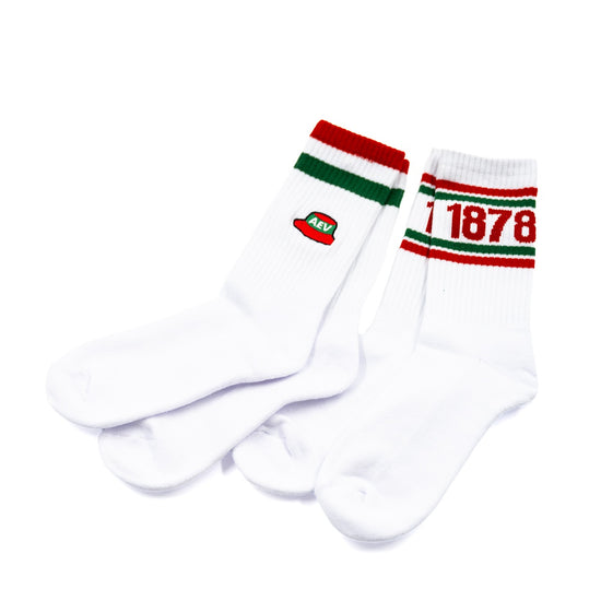 2 weiße Sockenpaare sind abgebildet:
1. Paar: 2 Socken Fischerhut AEV mit roten und grünem Balken
2. Paar: 2 Socken "AEV 1878" mit roten und grünen Balken