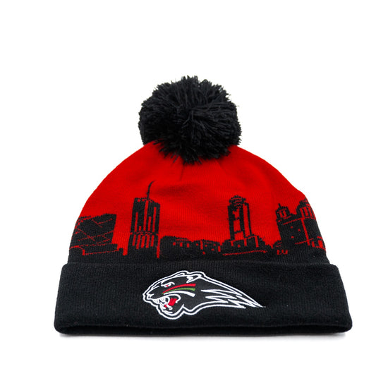 Bommelmütze mit Augsburger Skyline und gesticktem Pantherkopf auf der Krempe
