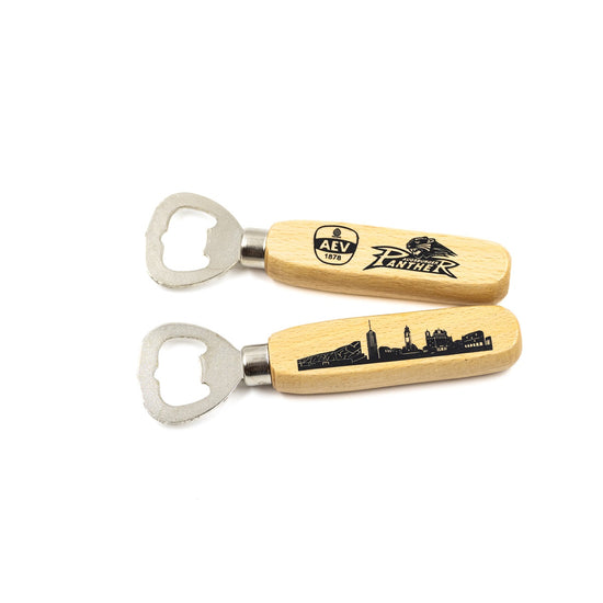 Flaschenöffner aus Holz - auf der einen Seite mit Skyline, auf deren Seite mit AEV- und Pantherlogo