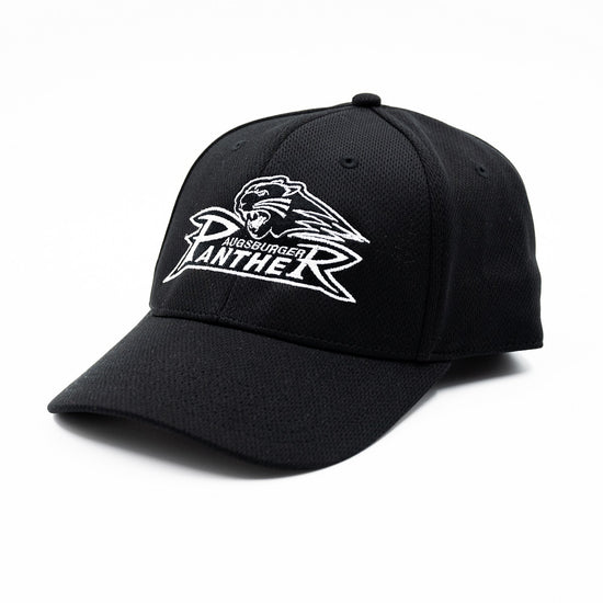 Ansicht der schwarzen Cap mit weißem Stick des Pantherlogos